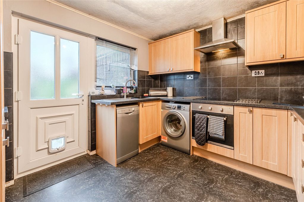 Property photo 3 of 11 Picture No. 09