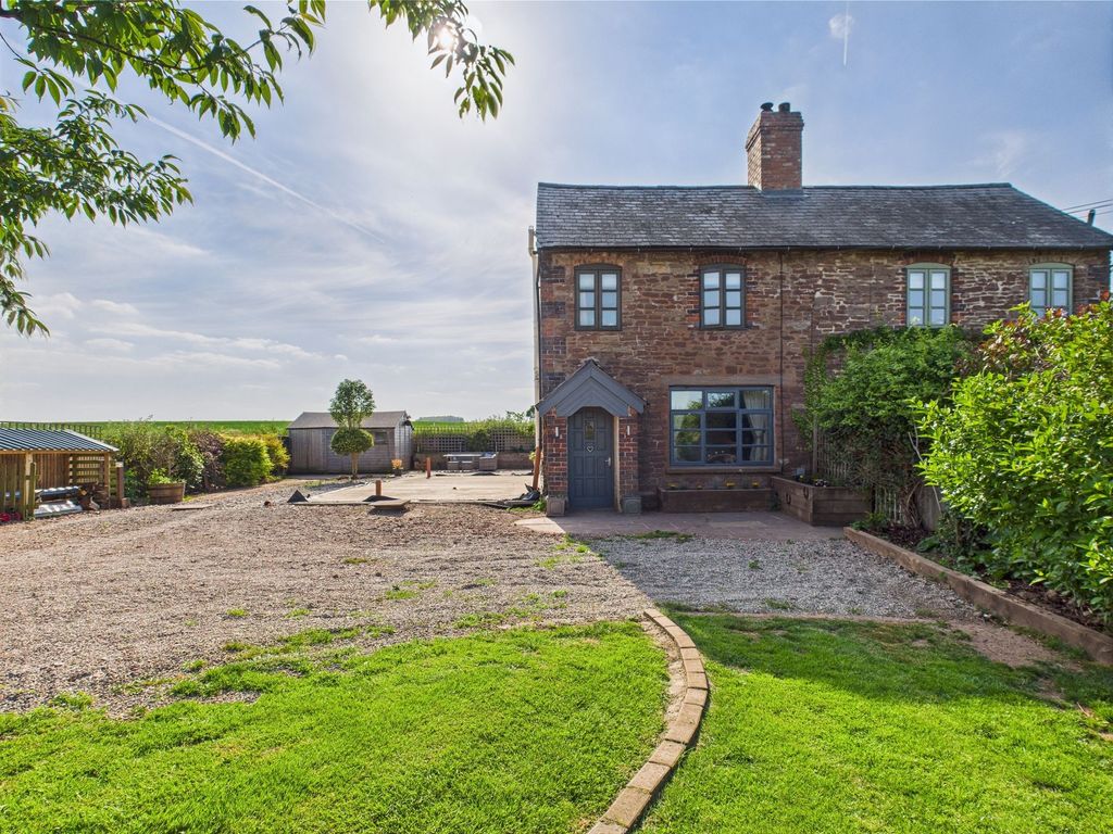 Property photo 1 of 31