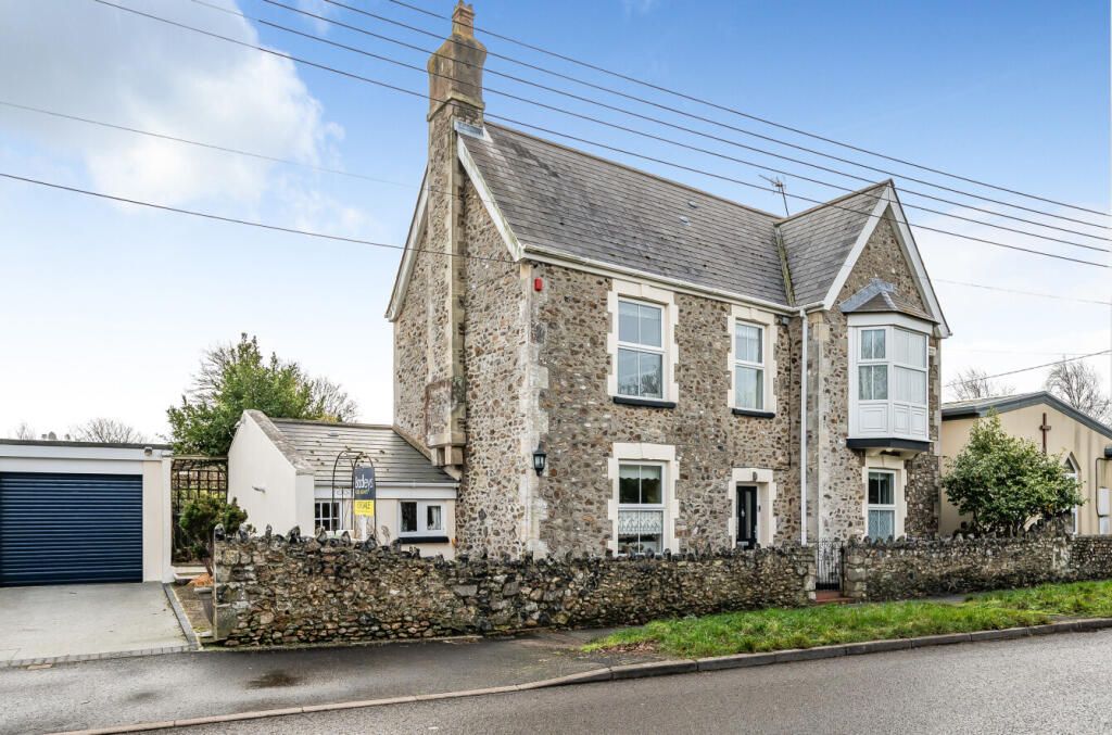 Property photo 1 of 24