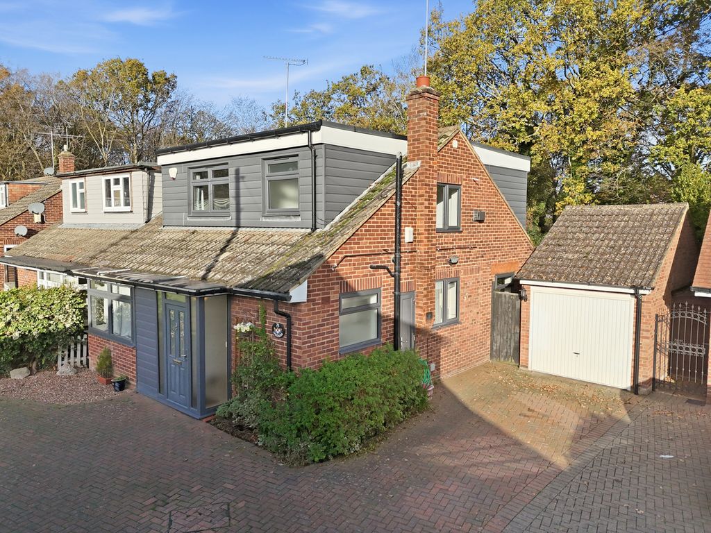 Property photo 2 of 23