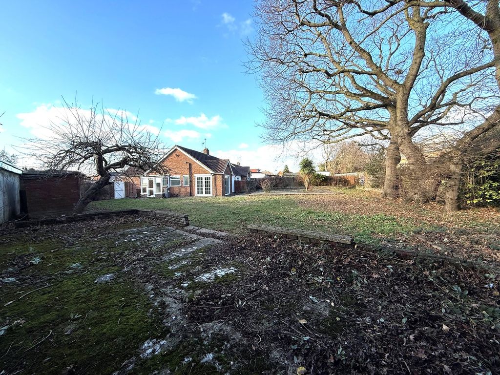 Property photo 2 of 11 Rear