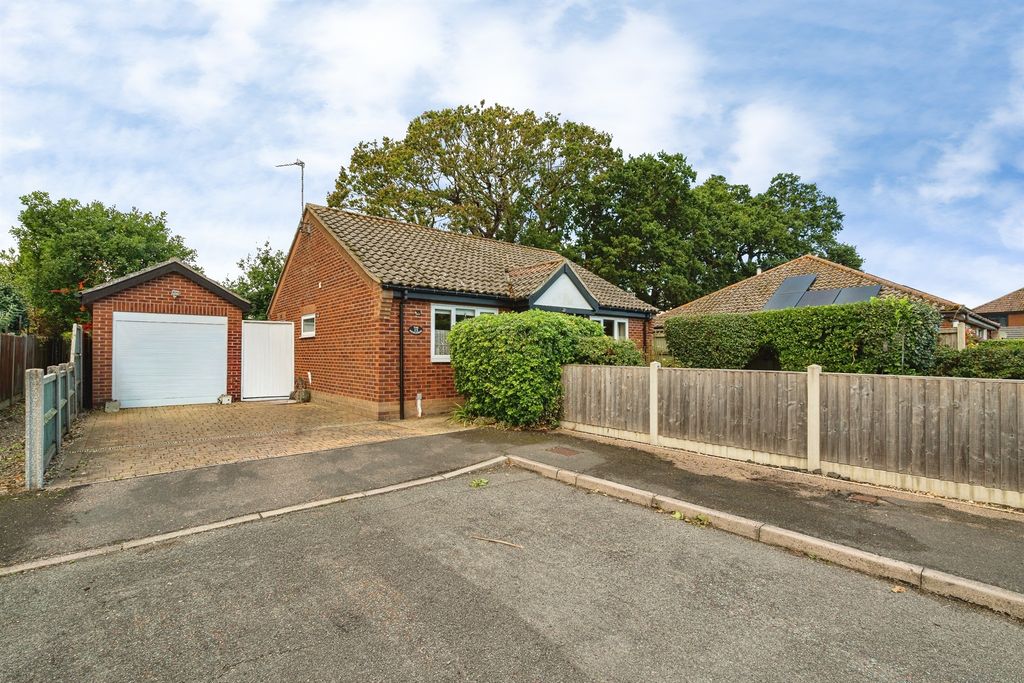 Property photo 1 of 12