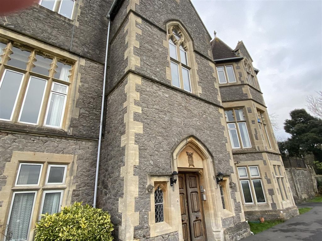 Property photo 1 of 19 Front
