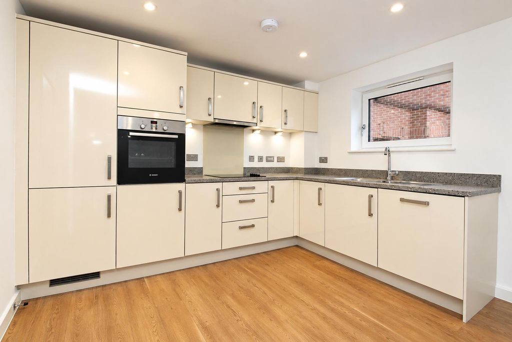 Property photo 2 of 12 9.Png