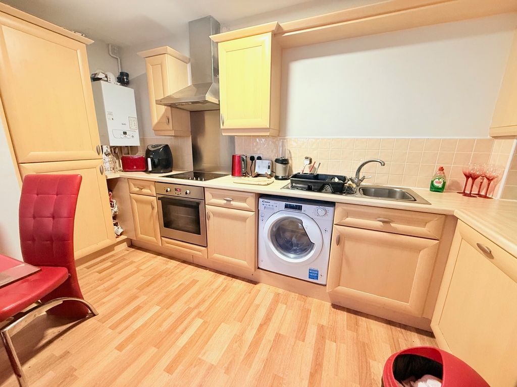 Property photo 3 of 7