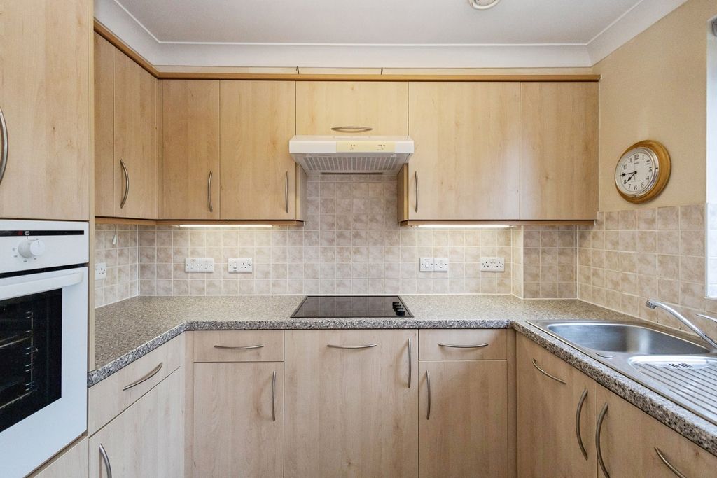 Property photo 2 of 19 Pbox-Img.Jpg