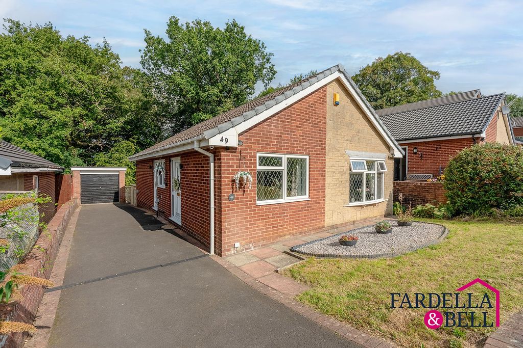 Property photo 1 of 21