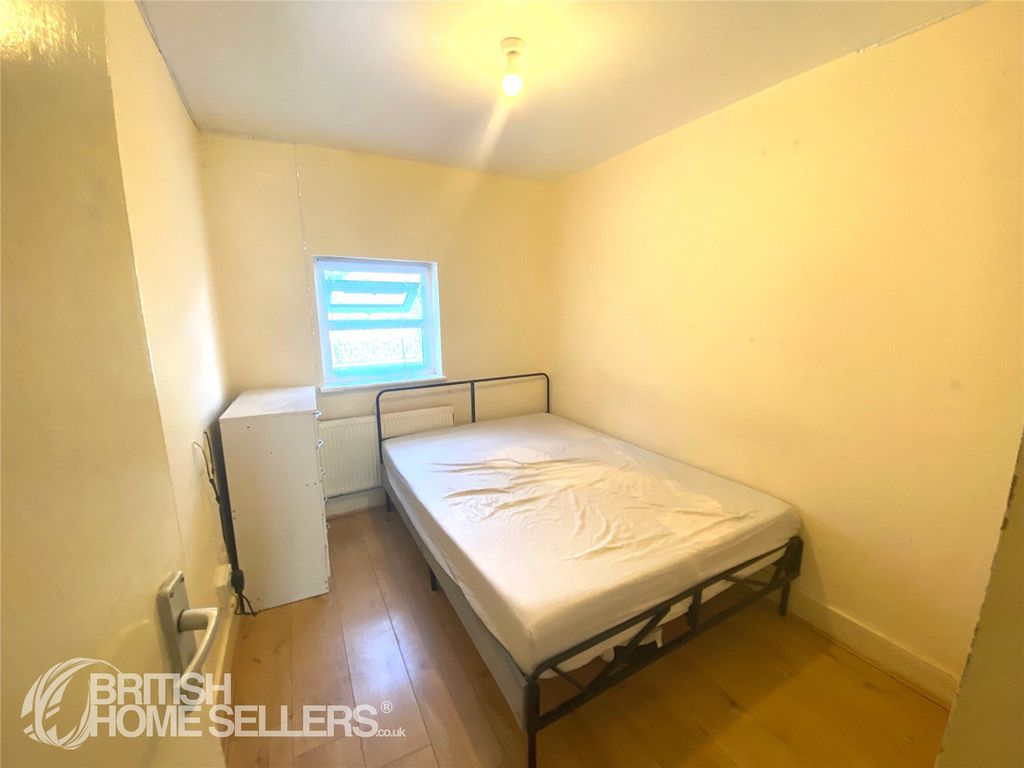 Property photo 3 of 13 3