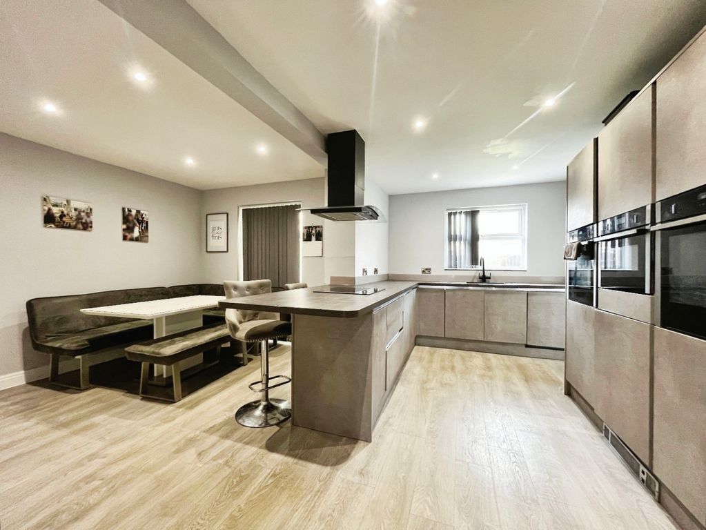 Property photo 3 of 27 4048258