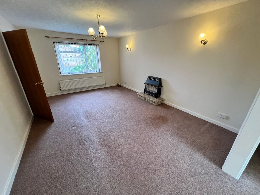 Property photo 3 of 11 Picture No. 12