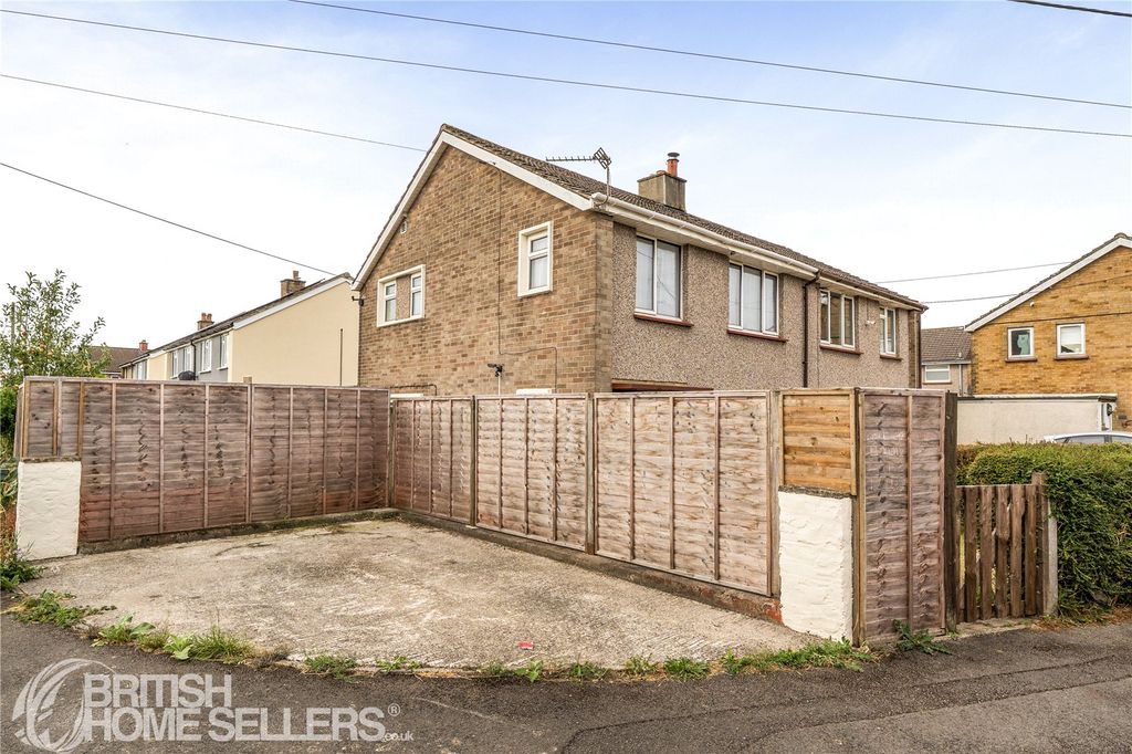 Property photo 2 of 23 Picture No. 05