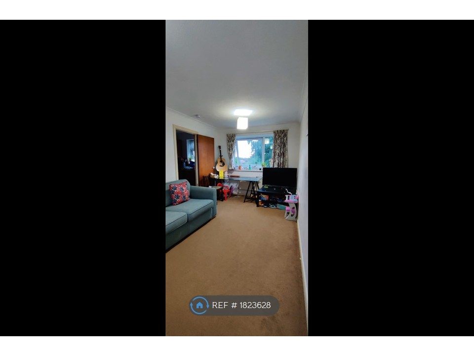 Property photo 3 of 12