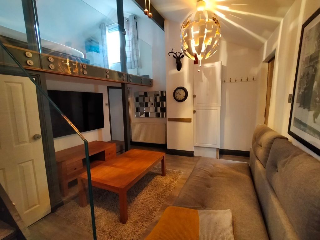 Property photo 3 of 19