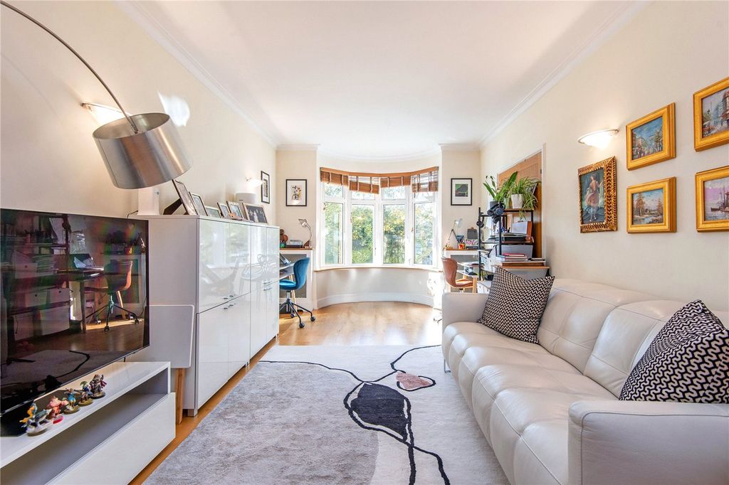 Property photo 1 of 15 Picture No. 10