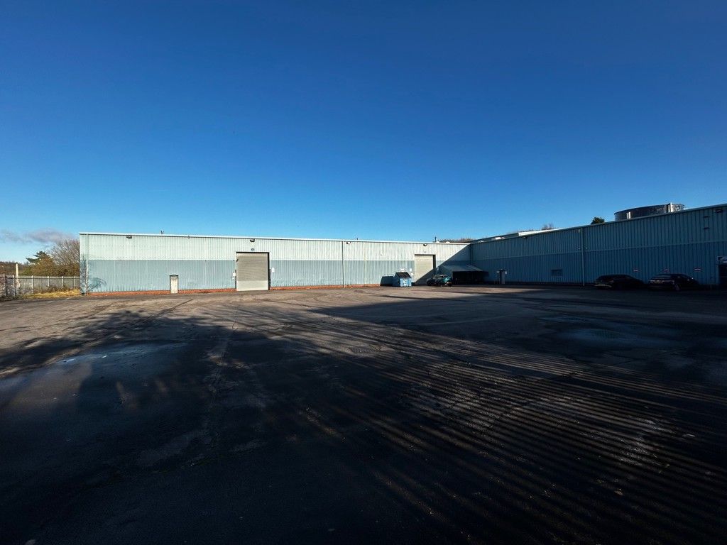 Property photo 1 of 11 Photo 5