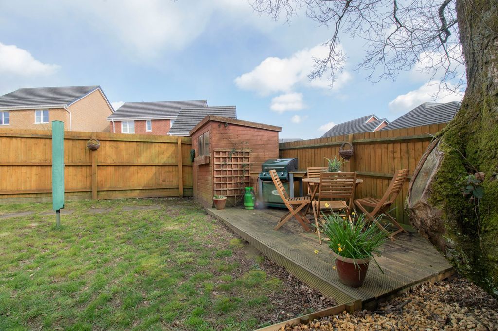 Additional image 25 of 3 bed semi-detached house for saleFfordd Penallta, Gellihaf NP12