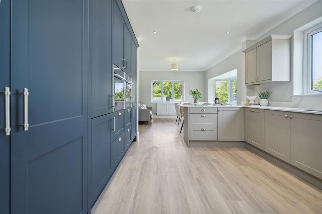 Property photo 3 of 27 Marvern_15.Jpg
