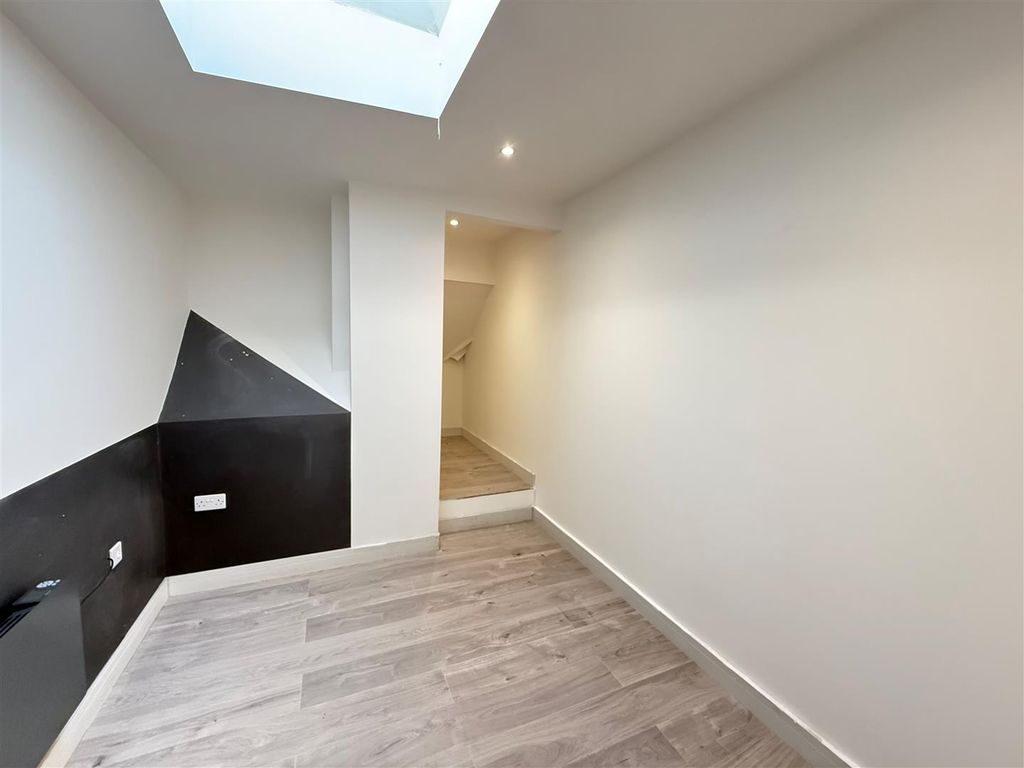 Property photo 1 of 11 1.Jpg