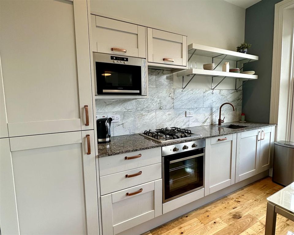 Property photo 2 of 10 Kitchen.Jpg