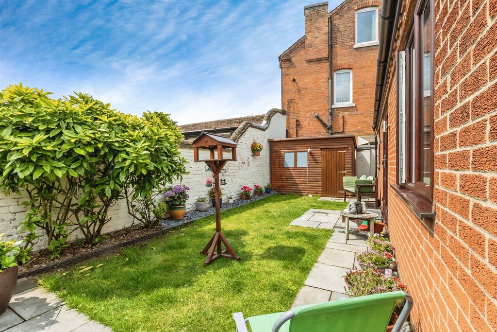 Property photo 3 of 17
