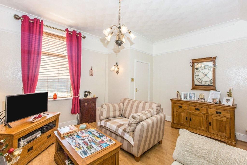 Property photo 3 of 9