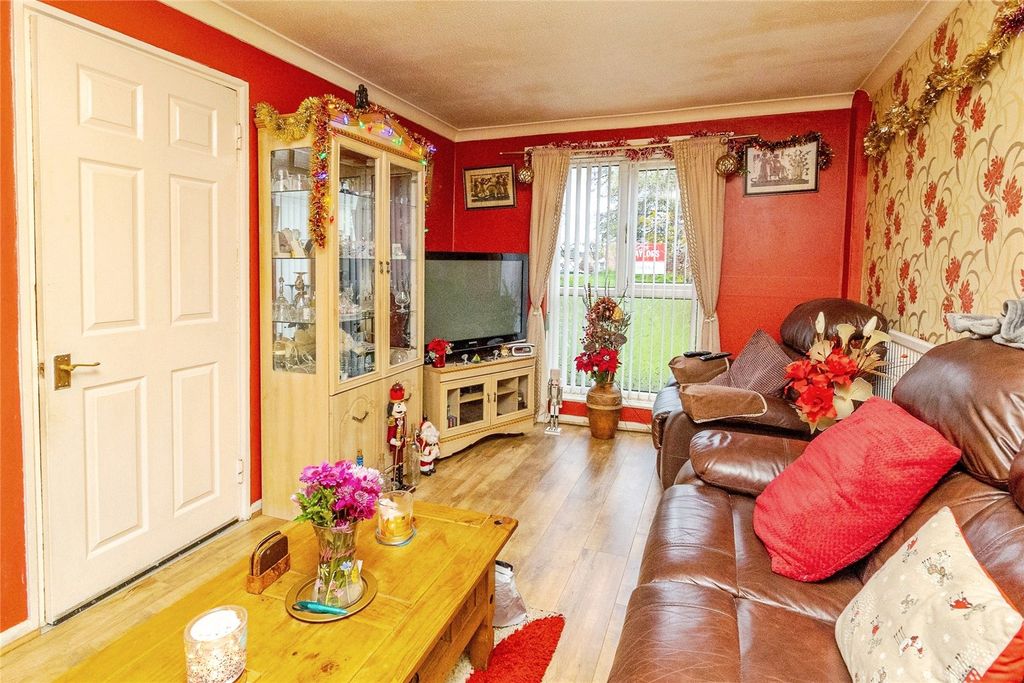 Property photo 2 of 24 Picture No. 40