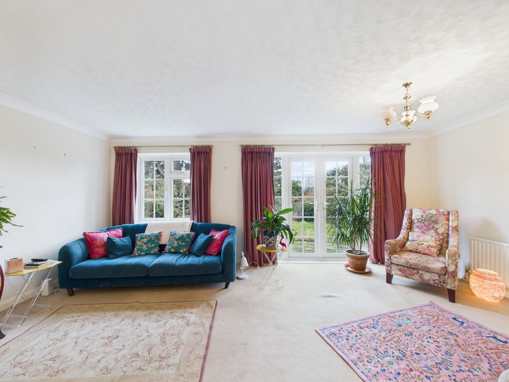 Property photo 3 of 17 3964373