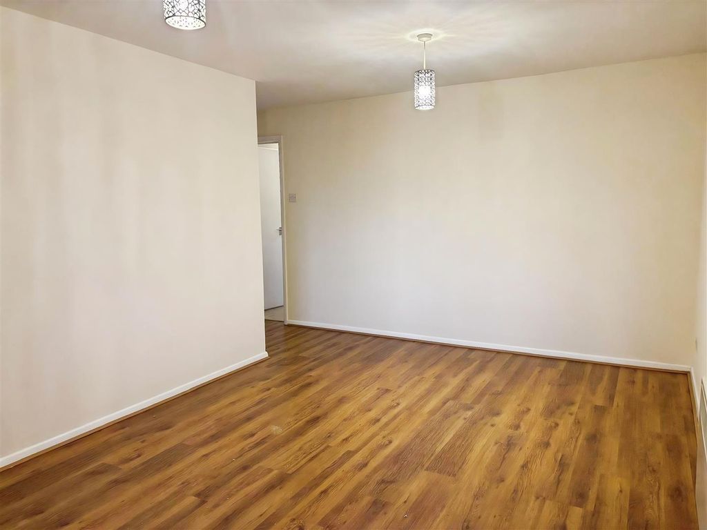 Property photo 1 of 7 72Bde13d-Photo-2025-11-19-14-52-25 288 29.Jpg