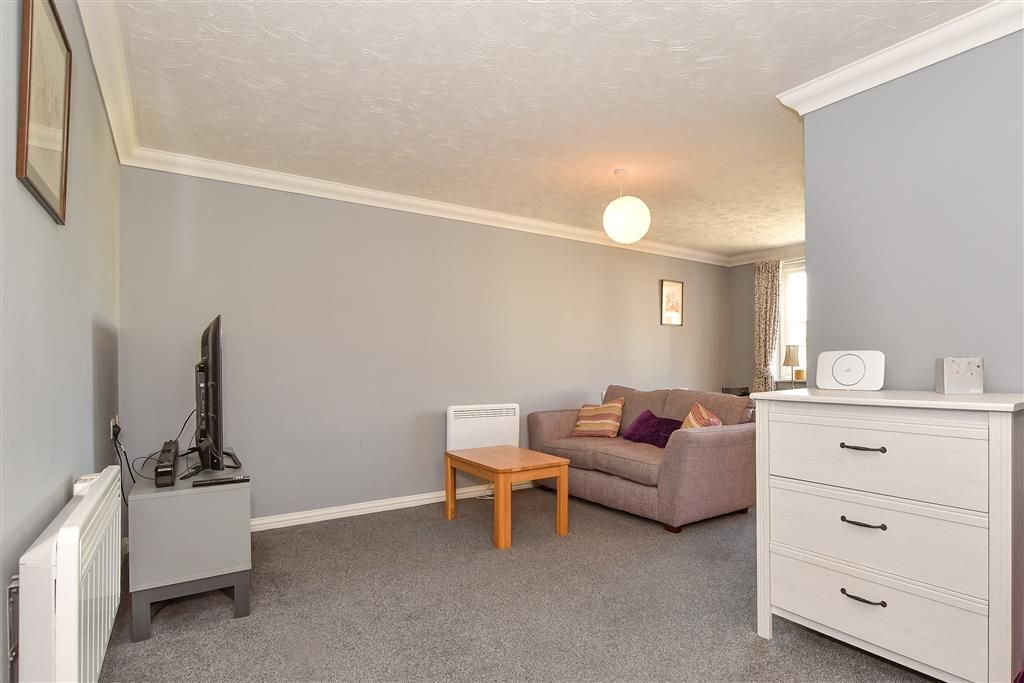 Property photo 1 of 6 Lounge/Diner