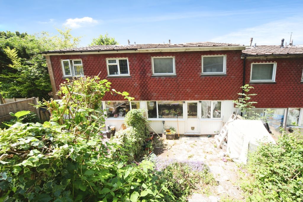Property photo 3 of 19