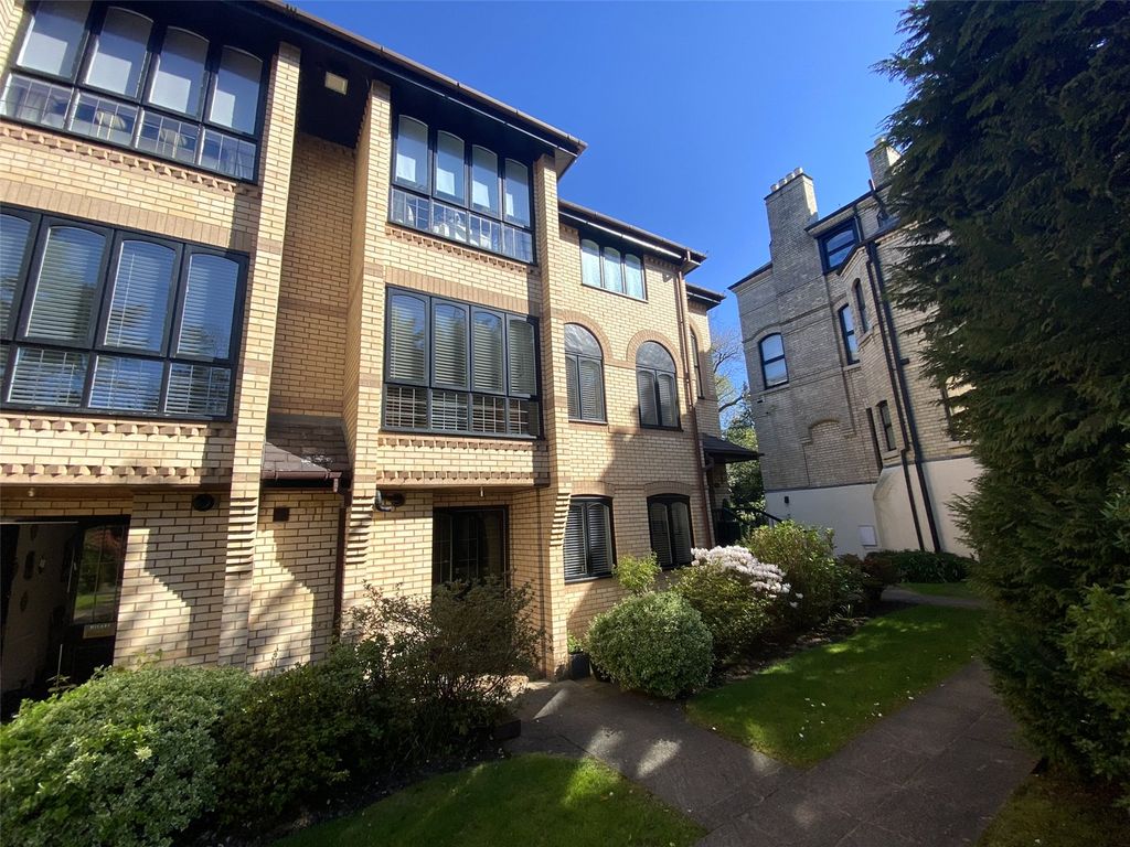 Property photo 1 of 16 Picture No. 05