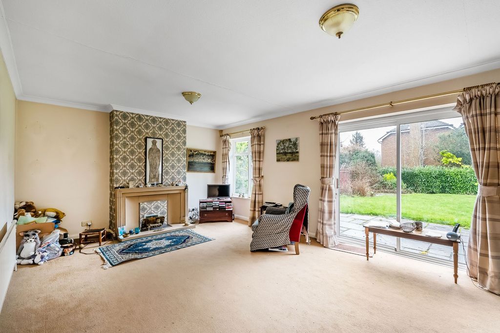 Property photo 2 of 26