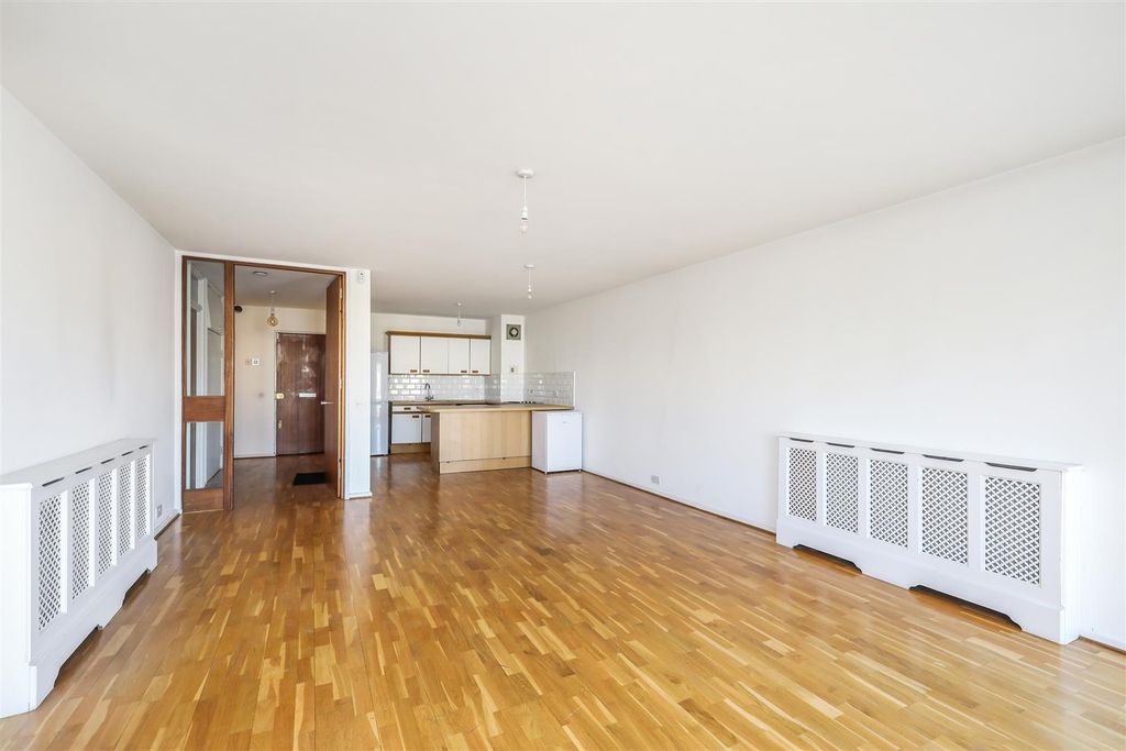 Property photo 2 of 13 5A1A5485.Jpg