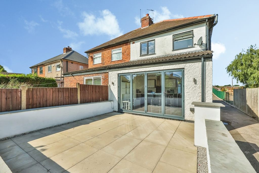 Property photo 2 of 15 Pbox-Img.Jpg