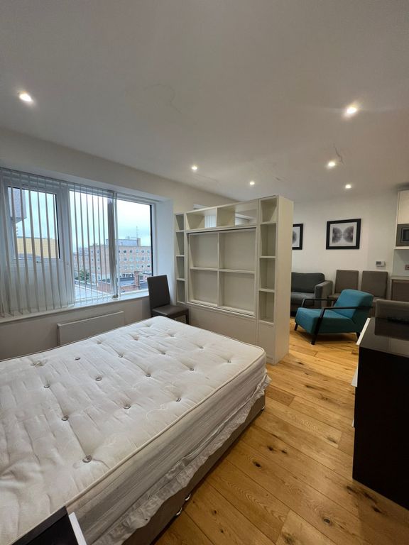 Property photo 3 of 4