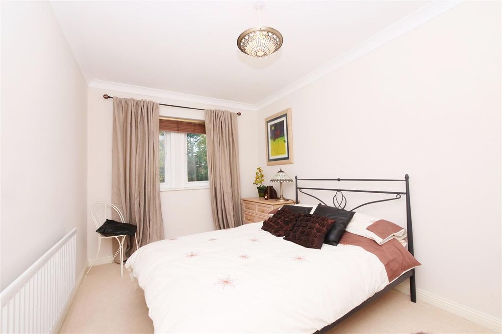 Property photo 2 of 16 Pnmb0408.Jpg