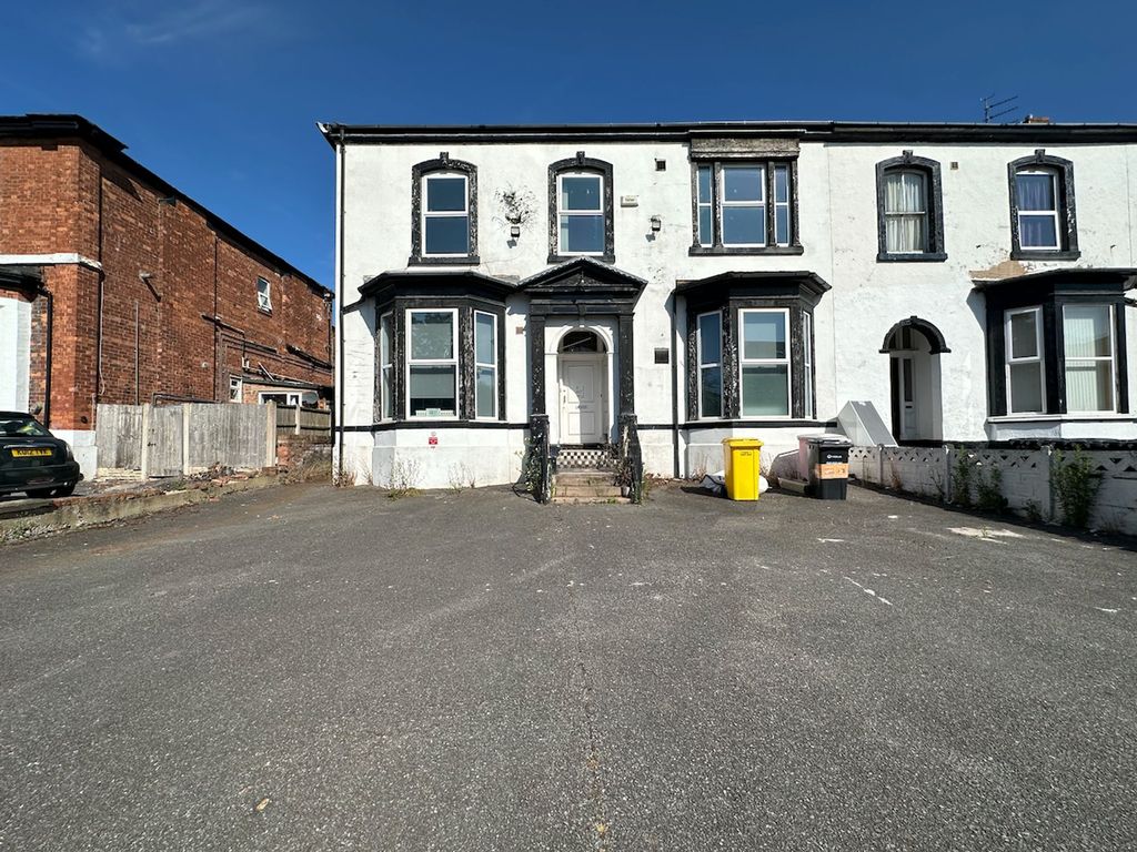 Property photo 1 of 27