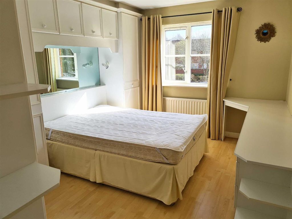 Property photo 2 of 6