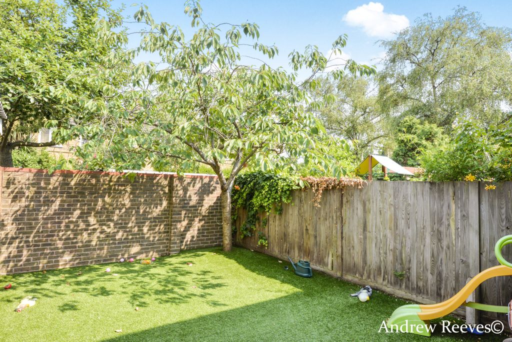 Property photo 3 of 8