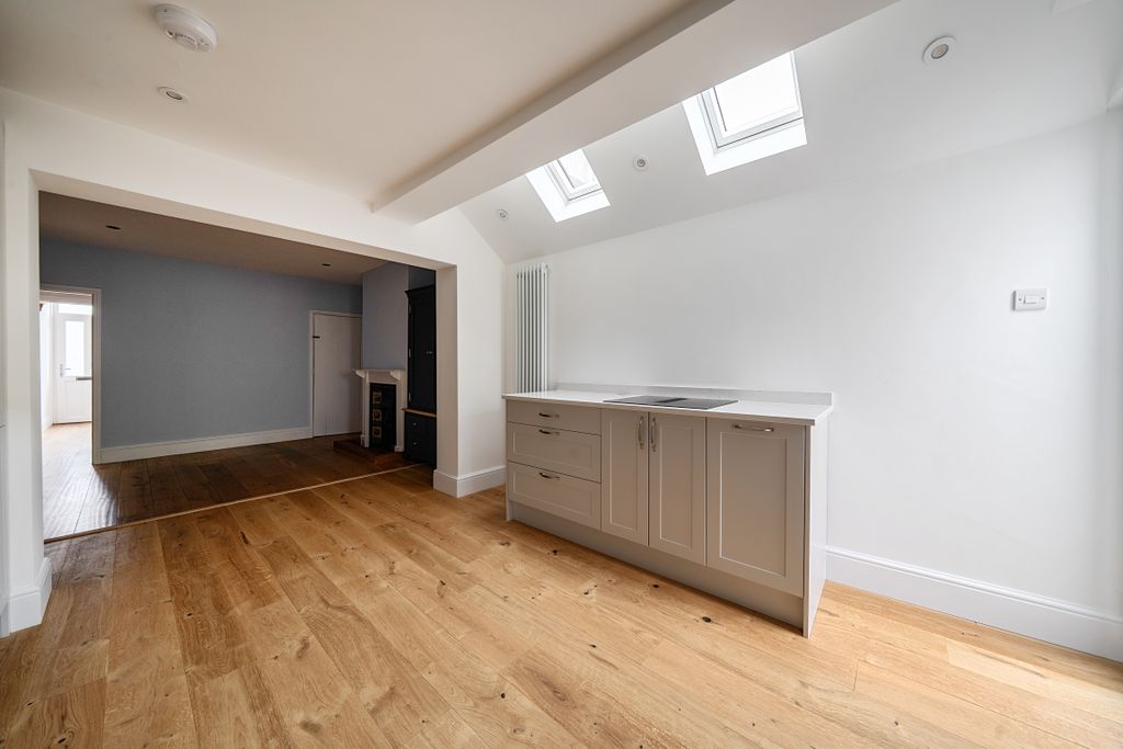 Property photo 3 of 21 1456769-9-6A01d489871c7