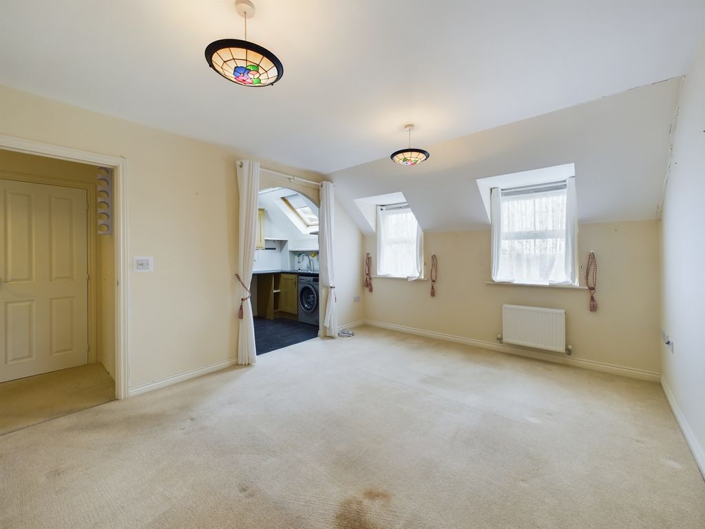 Property photo 2 of 9