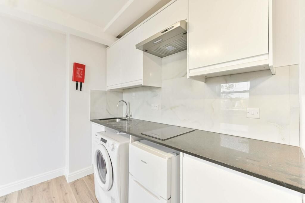 Property photo 3 of 6 Af71A500Ac8F50c791F82d59683d1B4A