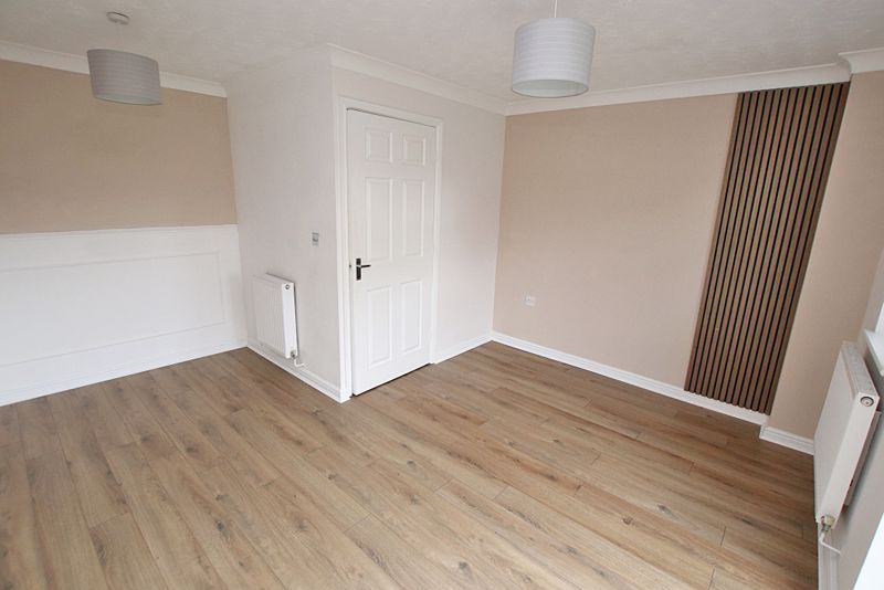 Property photo 3 of 14 Photo 12