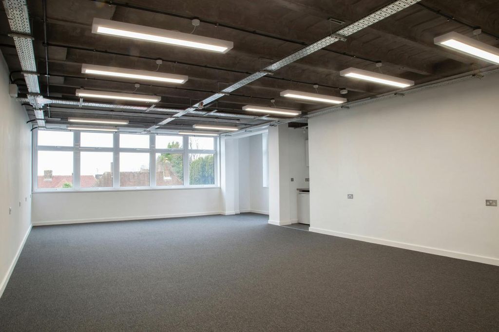 Property photo 1 of 8 Cavendish House Back Office 5.Jpeg