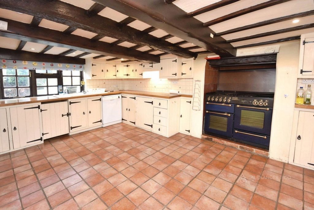 Property photo 2 of 18 Pbox-Img.Jpg