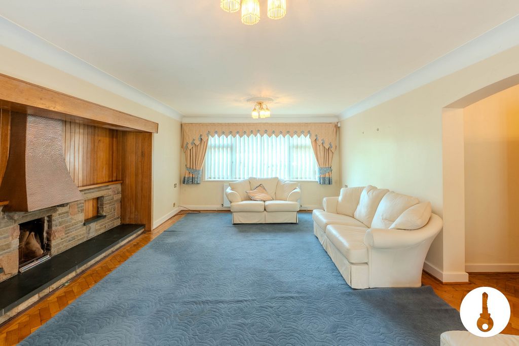Property photo 3 of 40