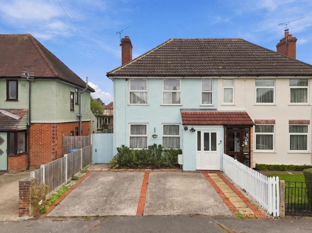 Property photo 1 of 17