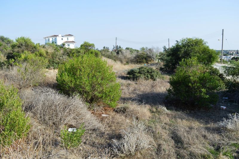 Property photo 3 of 12 Plot Center