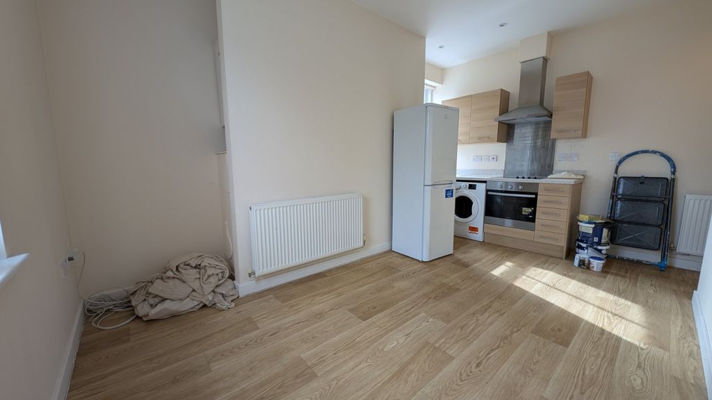 Property photo 2 of 6 Picture 2