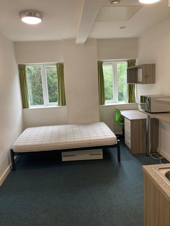 Property photo 1 of 4